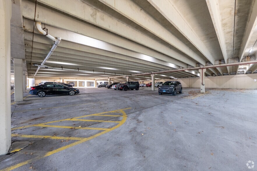 More Photos Of 2191 Defense Hwy, Crofton Medical For Lease