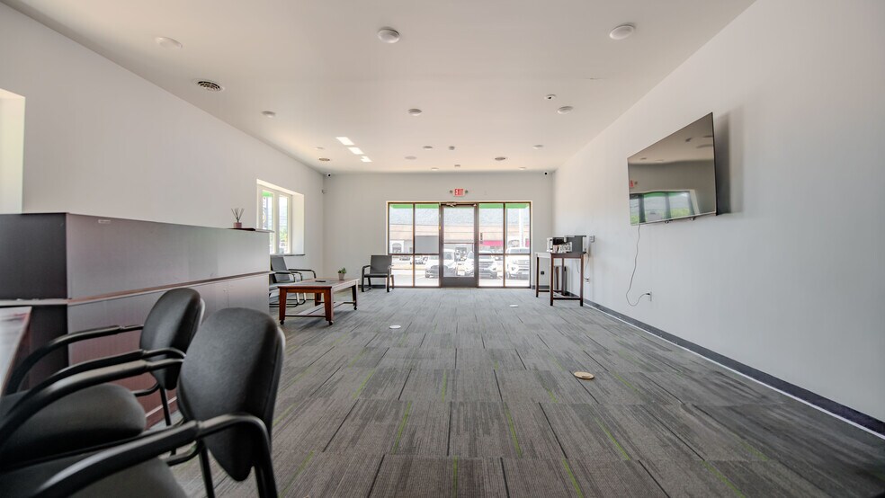 More Photos Of 2357 3rd Street, Williamsport Flex For Lease