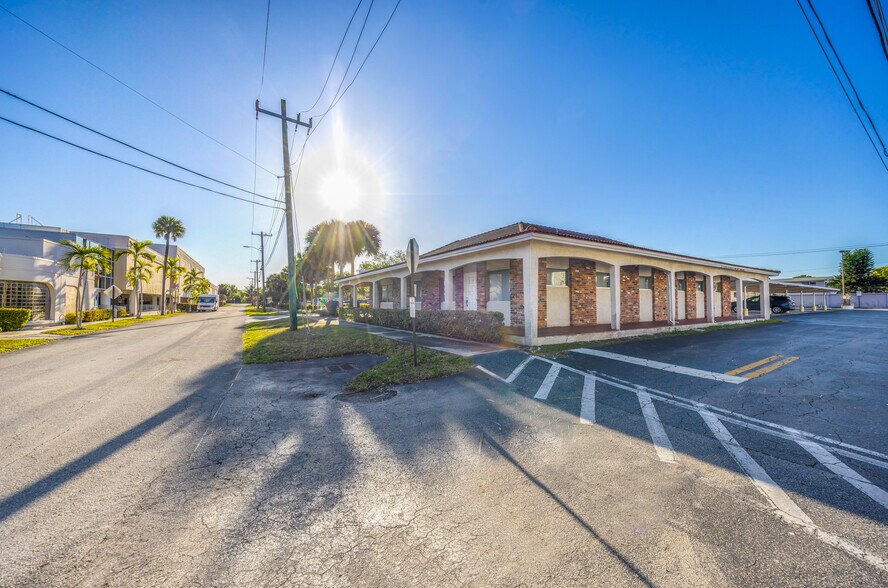 More Photos Of 4100 S Hospital Dr, Plantation Medical For Sale