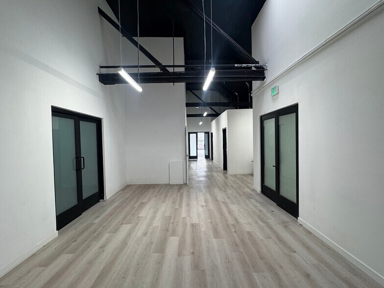 More Photos Of 1016 S Santee St, Los Angeles Storefront For Sale