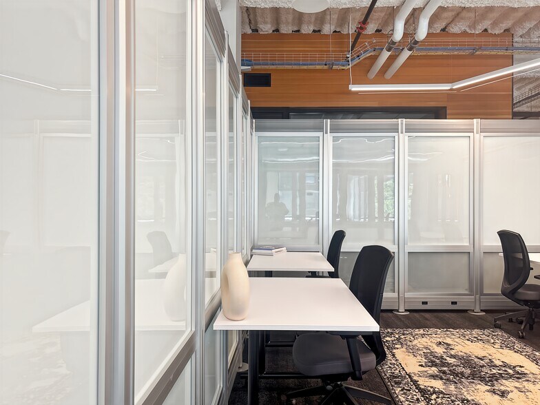 More Photos Of 232 3rd St N, La Crosse Coworking Space