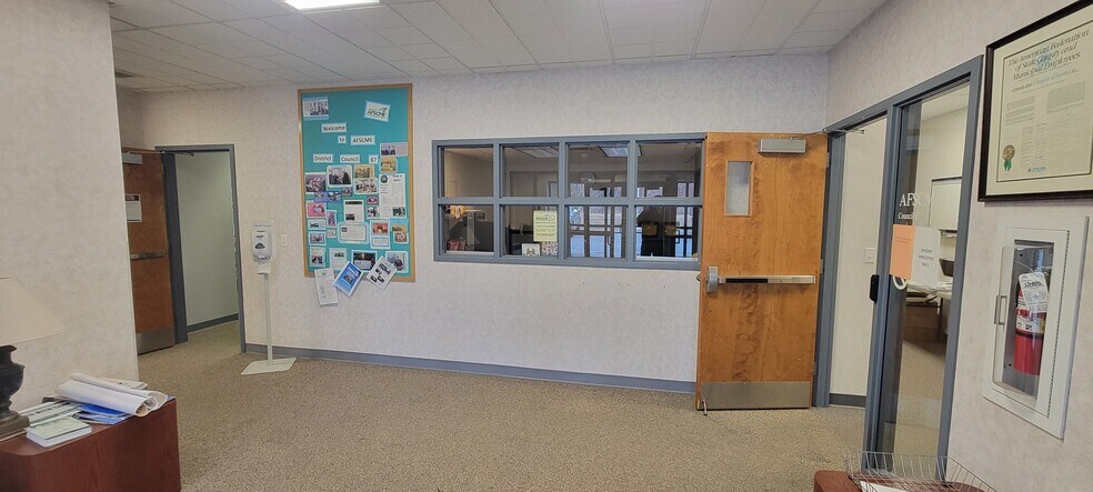 More Photos Of 32 Line St, Dunmore Office For Sale