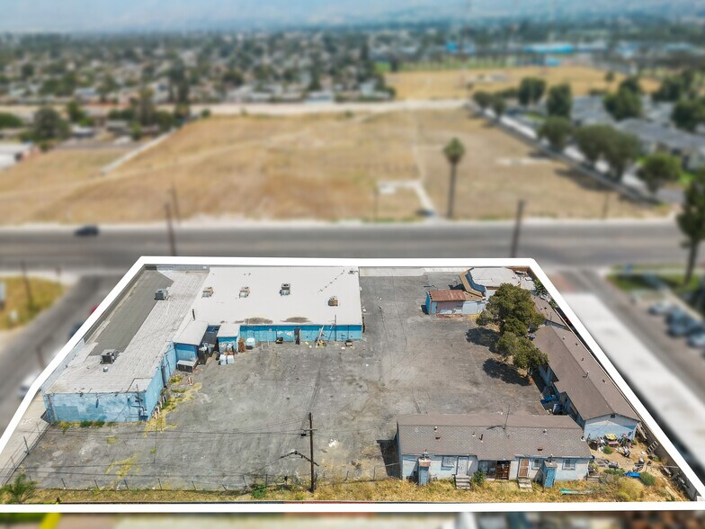 More Photos Of 25899 E Base Line St, Highland Freestanding For Sale