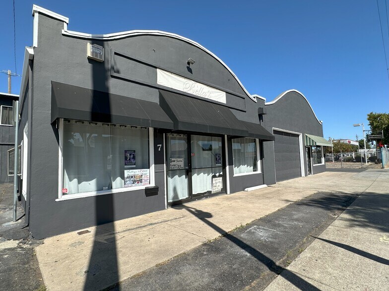 More Photos Of 1 N Cherokee Ln & 543 E Pine St, Lodi General Retail For Sale