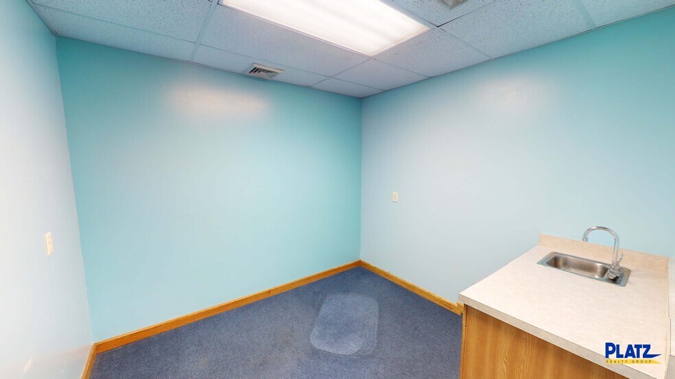 More Photos Of 1616 E Liberty St, Girard General Retail For Sale