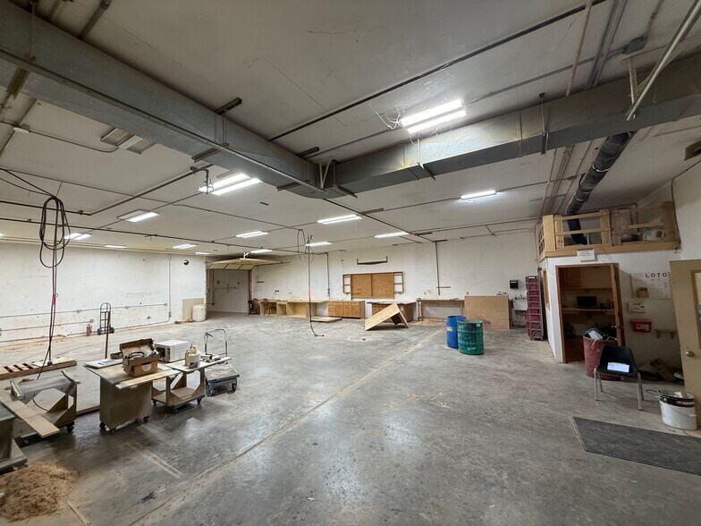 More Photos Of 1225 22nd Ave, Fulton Industrial For Sale