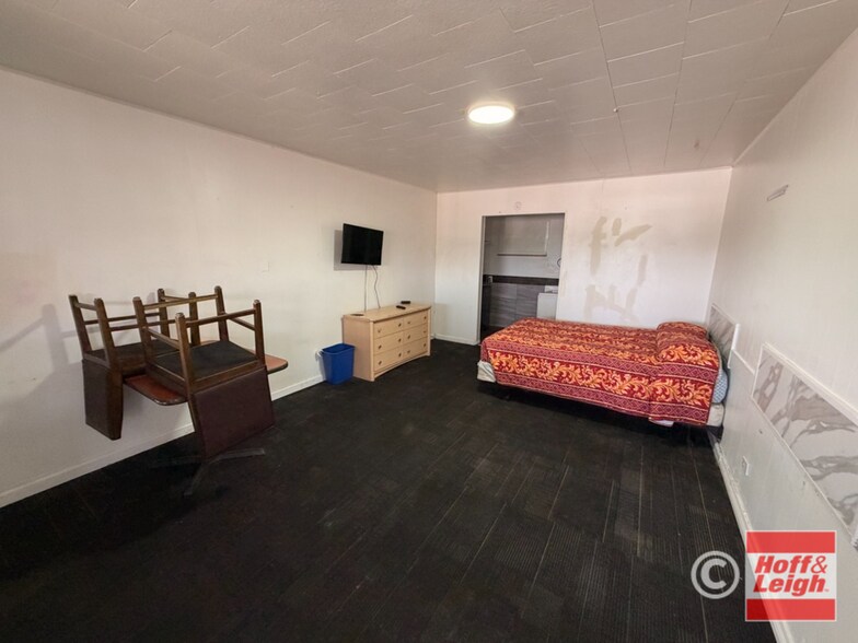 More Photos Of 505 Sheridan Blvd, Lakewood Hotel For Sale
