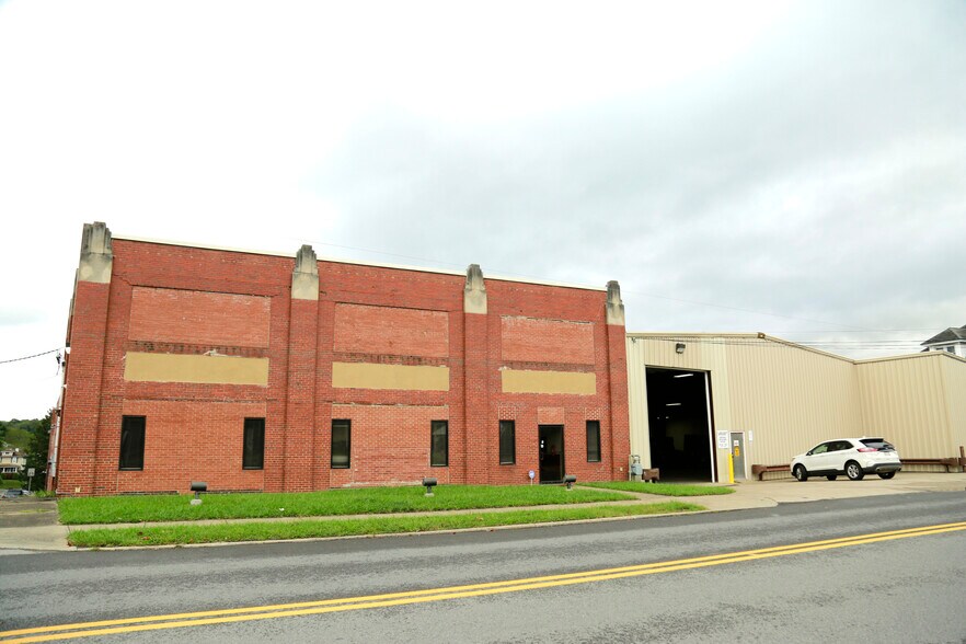 More Photos Of 1200 Morgantown Ave, Fairmont Warehouse For Sale