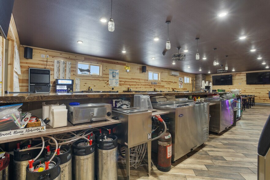More Photos Of 220 Main St, Butte Restaurant For Sale