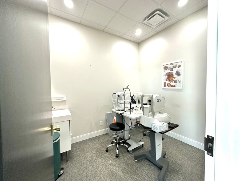 More Photos Of 9410 Calumet Ave, Munster Medical For Sale