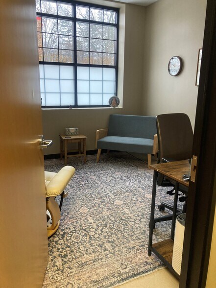 More Photos Of 1410 N Arlington Heights Rd, Arlington Heights Medical For Lease