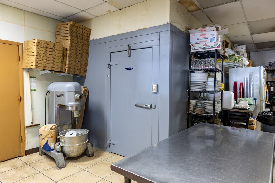 More Photos Of 145 Hilden Rd, Ponte Vedra Storefront For Sale