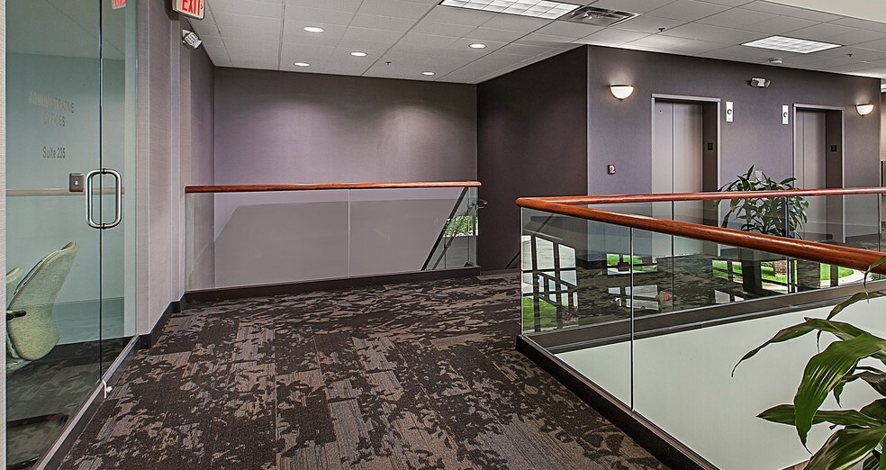 More Photos Of 25500 Meadowbrook Rd, Novi Medical For Lease
