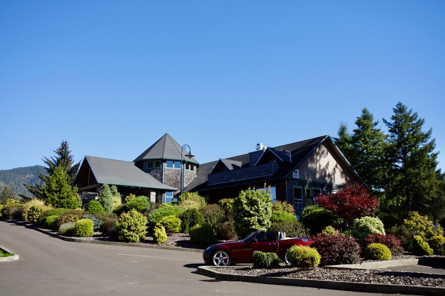 More Photos Of 7475 Alderbrook Rd, Tillamook Manufactured Housing Mobile Home Park For Sale