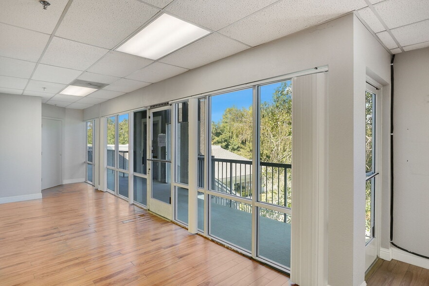 More Photos Of 250 W Main St, Woodland Office For Lease