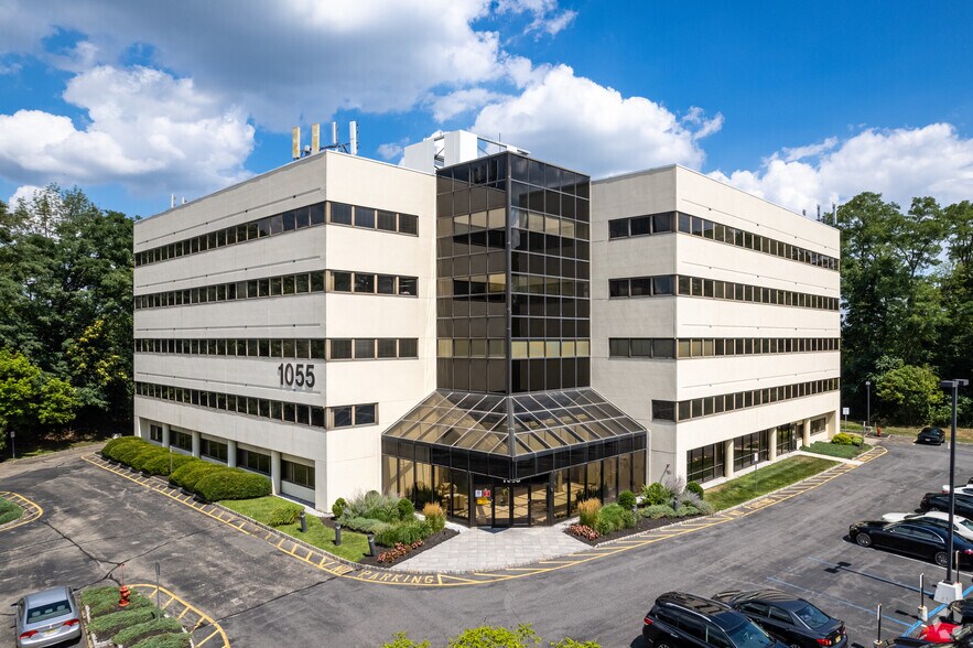 Primary Photo Of 1055 Parsippany Blvd, Parsippany Office For Lease