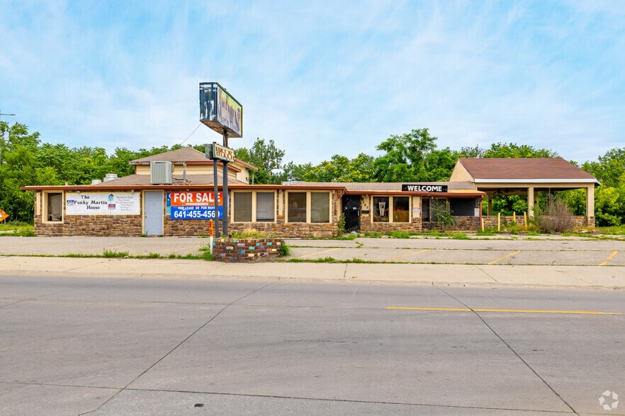 More Photos Of 345 Richmond Ave, Ottumwa Restaurant For Sale