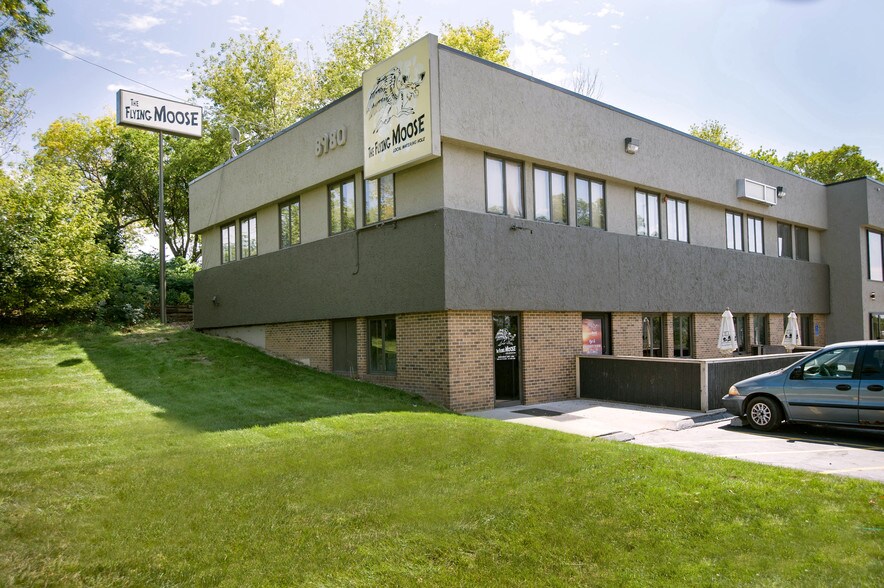 More Photos Of 8980 Hickman Rd, Clive Office For Sale