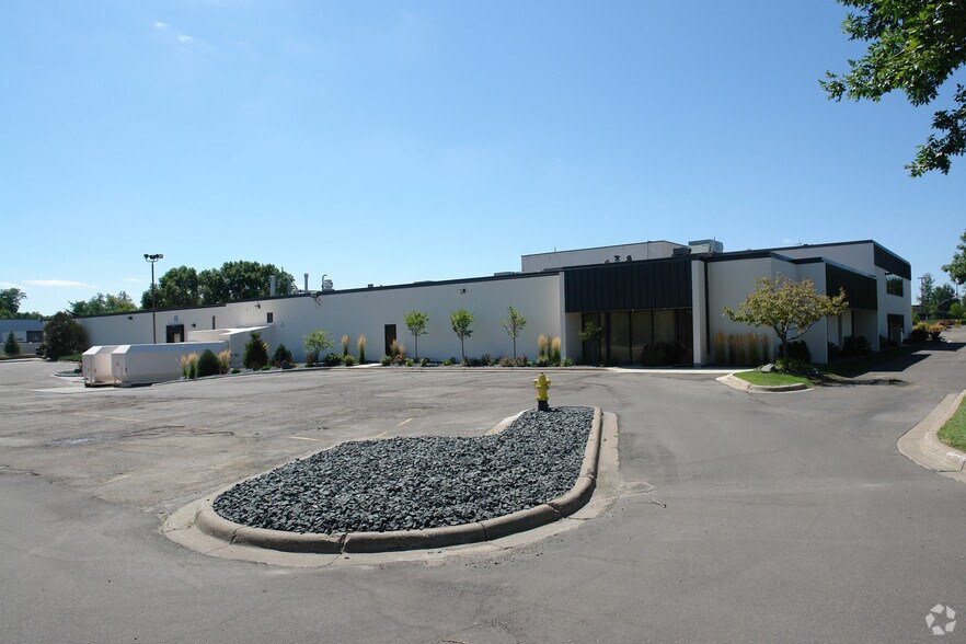 More Photos Of 14905 N 23rd Ave, Plymouth Manufacturing For Sale