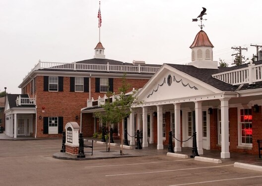 More Photos Of 8820-8850 N Port Washington Rd, Bayside Freestanding For Lease