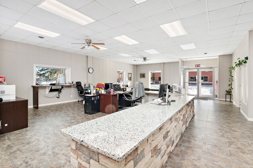 More Photos Of 121 N Folger St, Carrollton Office For Sale
