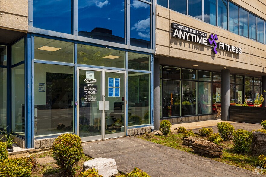 More Photos Of 7101 Av du Parc, Montréal Office For Lease