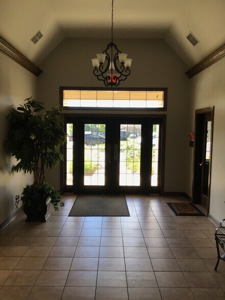 More Photos Of 3 Executive Ct, South Barrington Medical For Lease