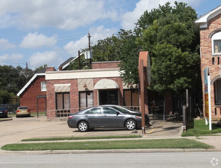 More Photos Of 534 Westheimer Rd, Houston Veterinarian Kennel For Sale