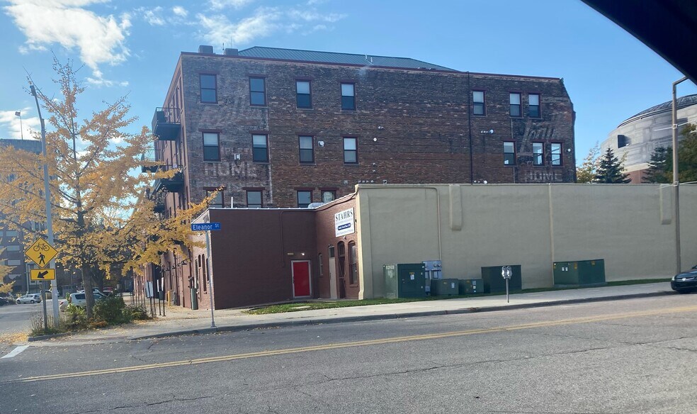 More Photos Of 246 N Kalamazoo Mall, Kalamazoo Bar For Lease