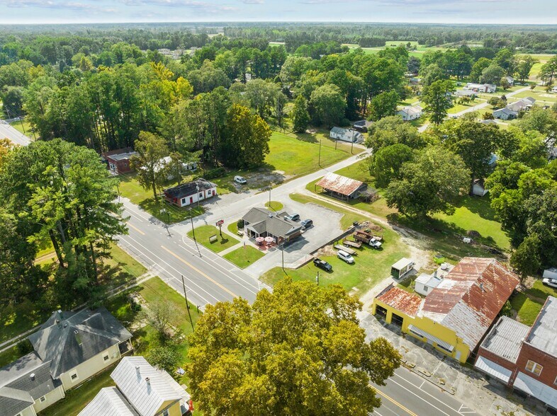 More Photos Of 214 Main St, Pollocksville Specialty For Sale
