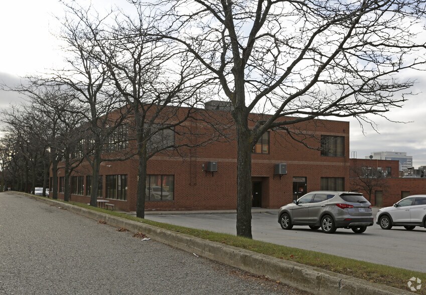 More Photos Of 141 Brunel Rd, Mississauga Office For Lease