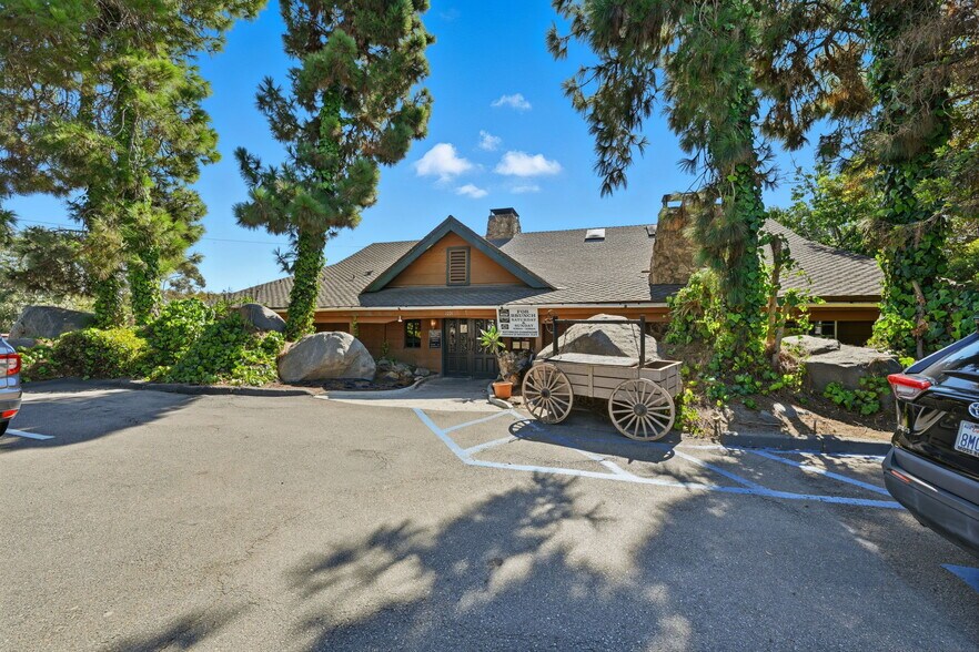 Primary Photo Of 1221 Vista Way, Oceanside Restaurant For Sale