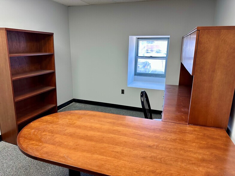 More Photos Of 15701-15757 Crabbs Branch Way, Rockville Light Distribution For Lease