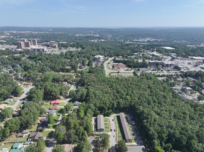 More Photos Of 1800 Labette Manor Dr, Little Rock Apartments For Sale