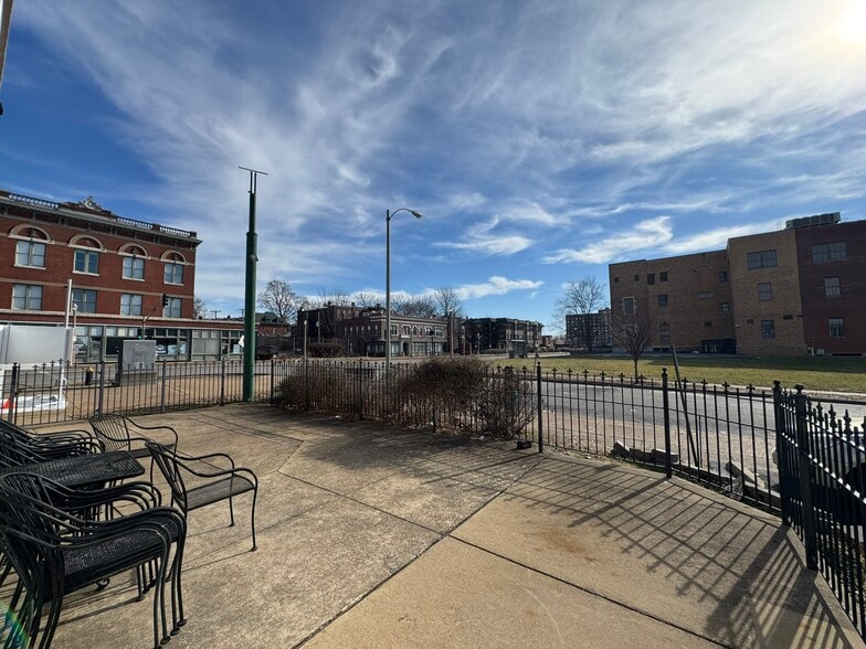 More Photos Of 2253 S Grand Blvd, Saint Louis Freestanding For Lease