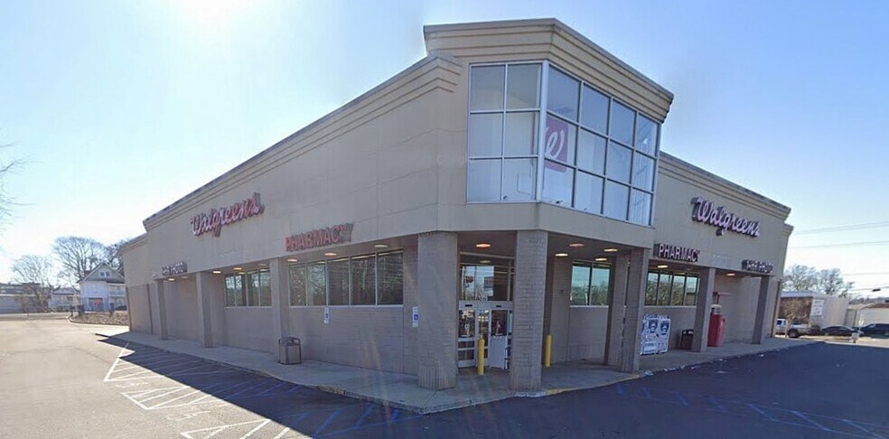 More Photos Of 1815 9th Ave N, Bessemer Freestanding For Sale