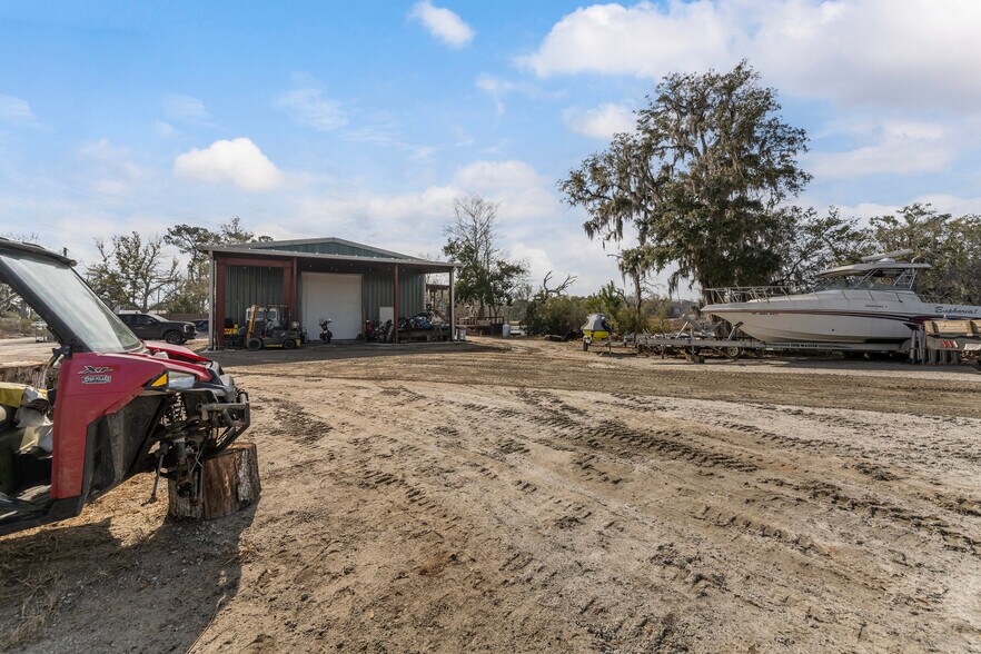 More Photos Of 302 McPhersonville Church Rd, Yemassee Industrial For Sale