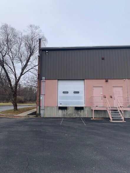 More Photos Of 1100 First State Blvd, Stanton Light Distribution For Lease