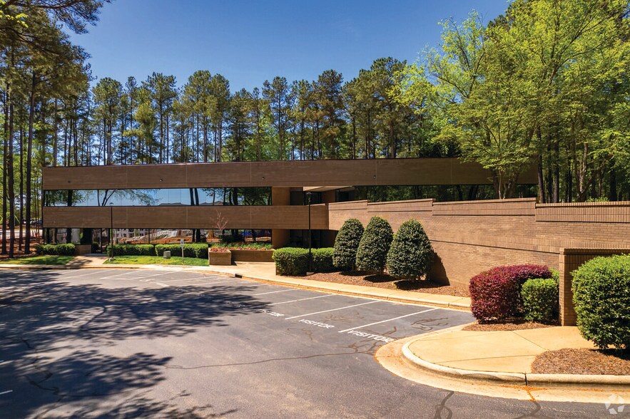 More Photos Of 2900 Highwoods Blvd, Raleigh Office For Lease