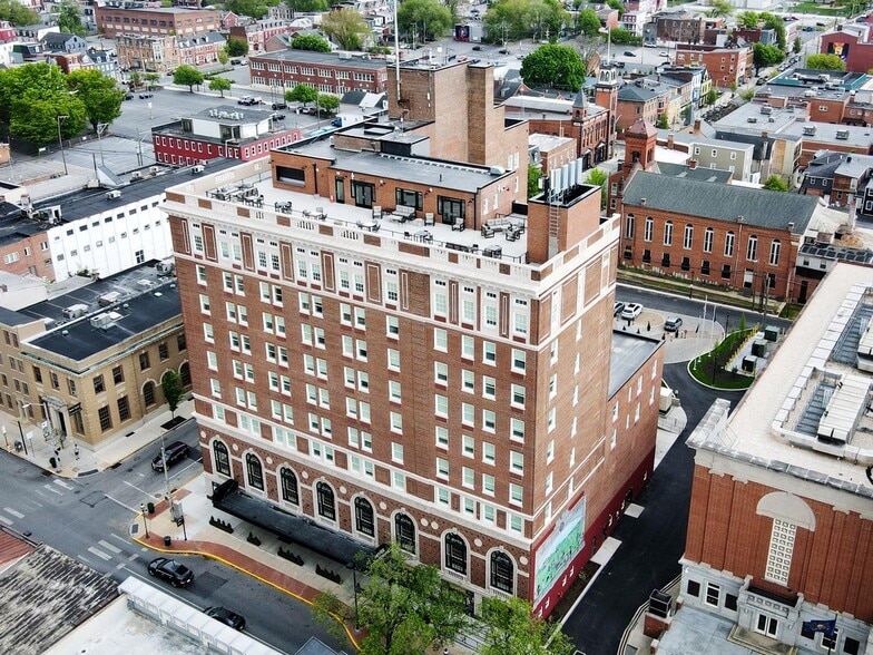 More Photos Of 48 E Market St, York Hotel For Lease