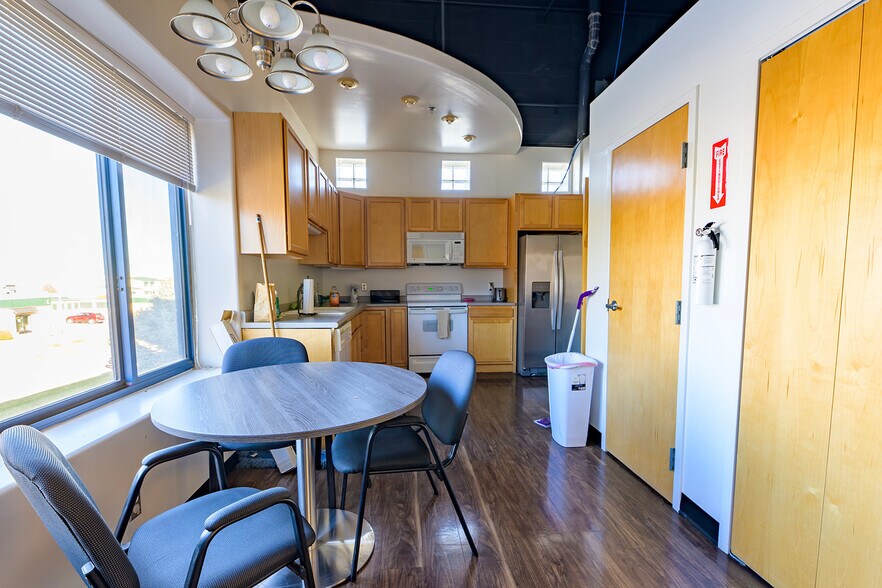 More Photos Of 265 Basher Dr, Johnstown Warehouse For Sale