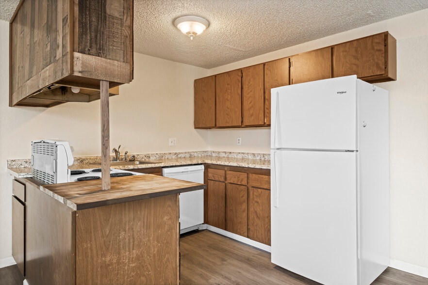 More Photos Of 1800 Evergreen St, Walla Walla Apartments For Sale