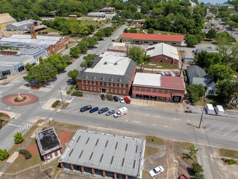 More Photos Of 303 E Broad St, Eufaula Office For Sale