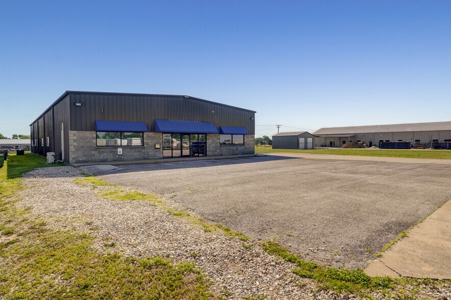 More Photos Of 4736 S 131st Rd, Bolivar Warehouse For Sale