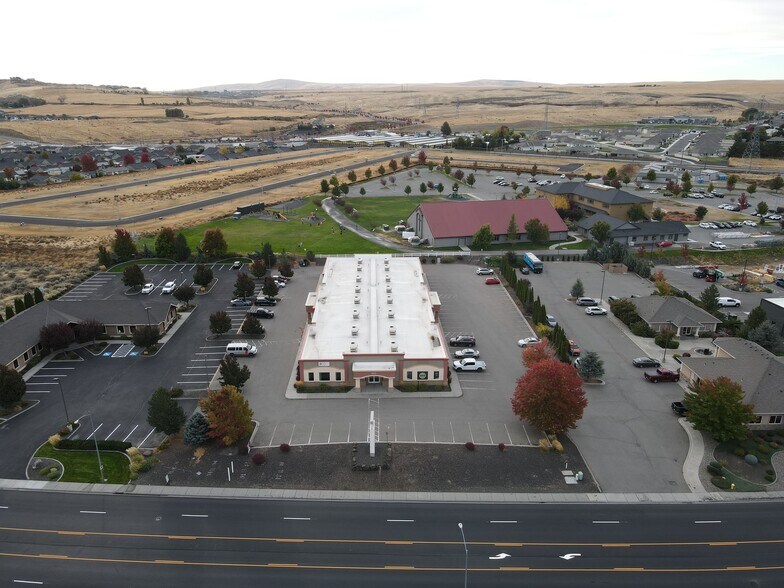 More Photos Of 10121 W Clearwater, Kennewick Office For Lease