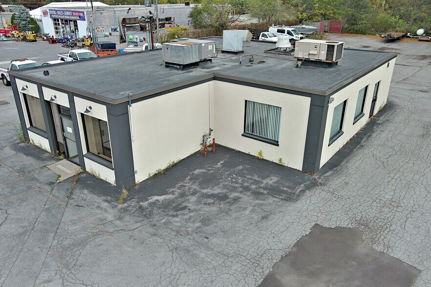 More Photos Of 2487 Niagara Falls Blvd, Tonawanda Restaurant For Lease