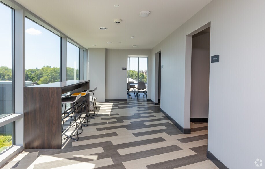 More Photos Of 101 York Rd, Towson Apartments For Lease