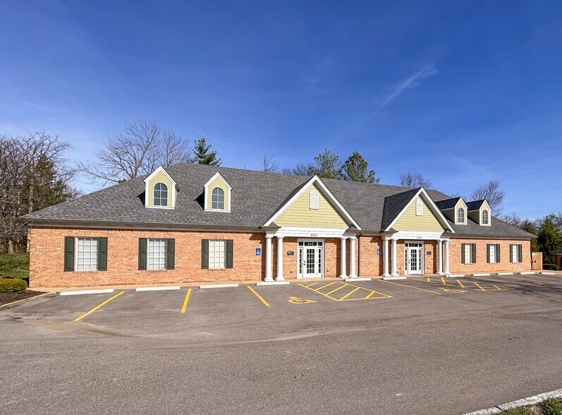 Primary Photo Of 3750 S Lindbergh Blvd, Sunset Hills Medical For Lease