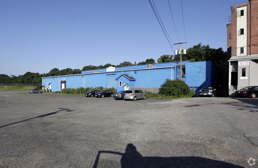 More Photos Of 1 Appian Way, Worcester Manufacturing For Sale