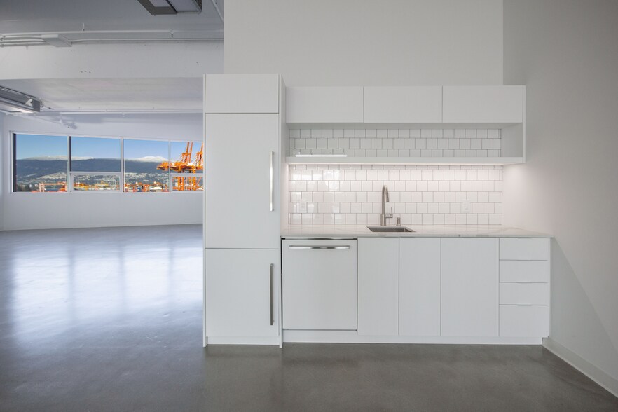 More Photos Of 355 Railway St, Vancouver Flex For Sale